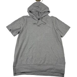 NBA Chicago Bulls‎ Short Sleeve Gray Hoodie Embossed Bull Logo Size Large Gym